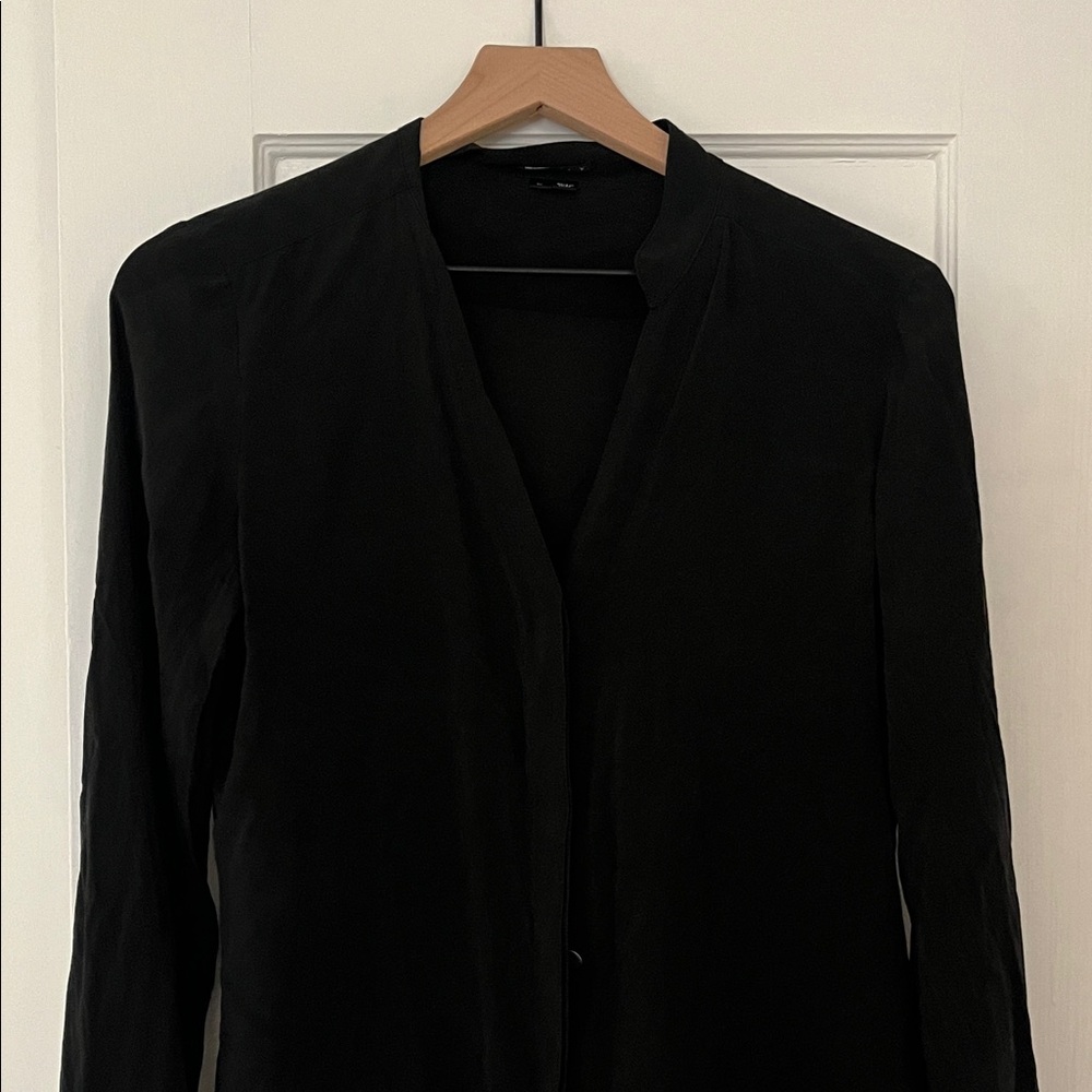 Theory Elegant Black Women's Top